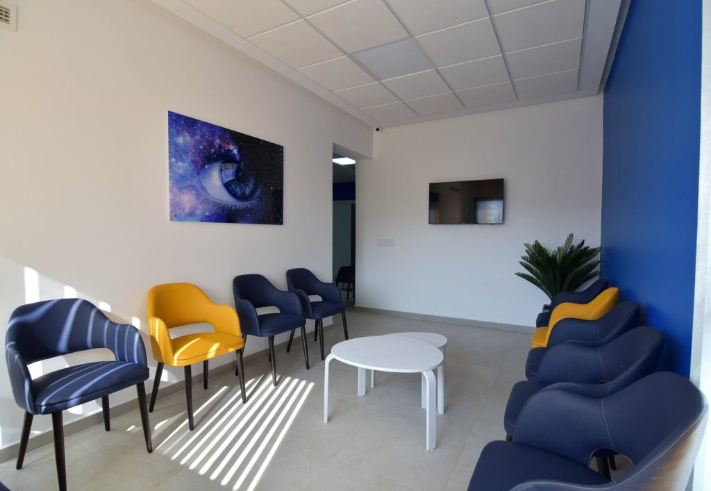 Patient area and waiting room — Dr Oulehri's practice in Fez